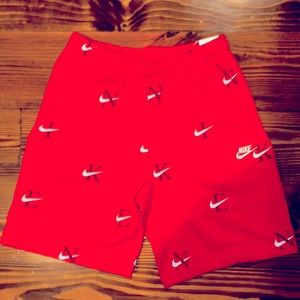 NWT Nike Printed Basketball Shorts
